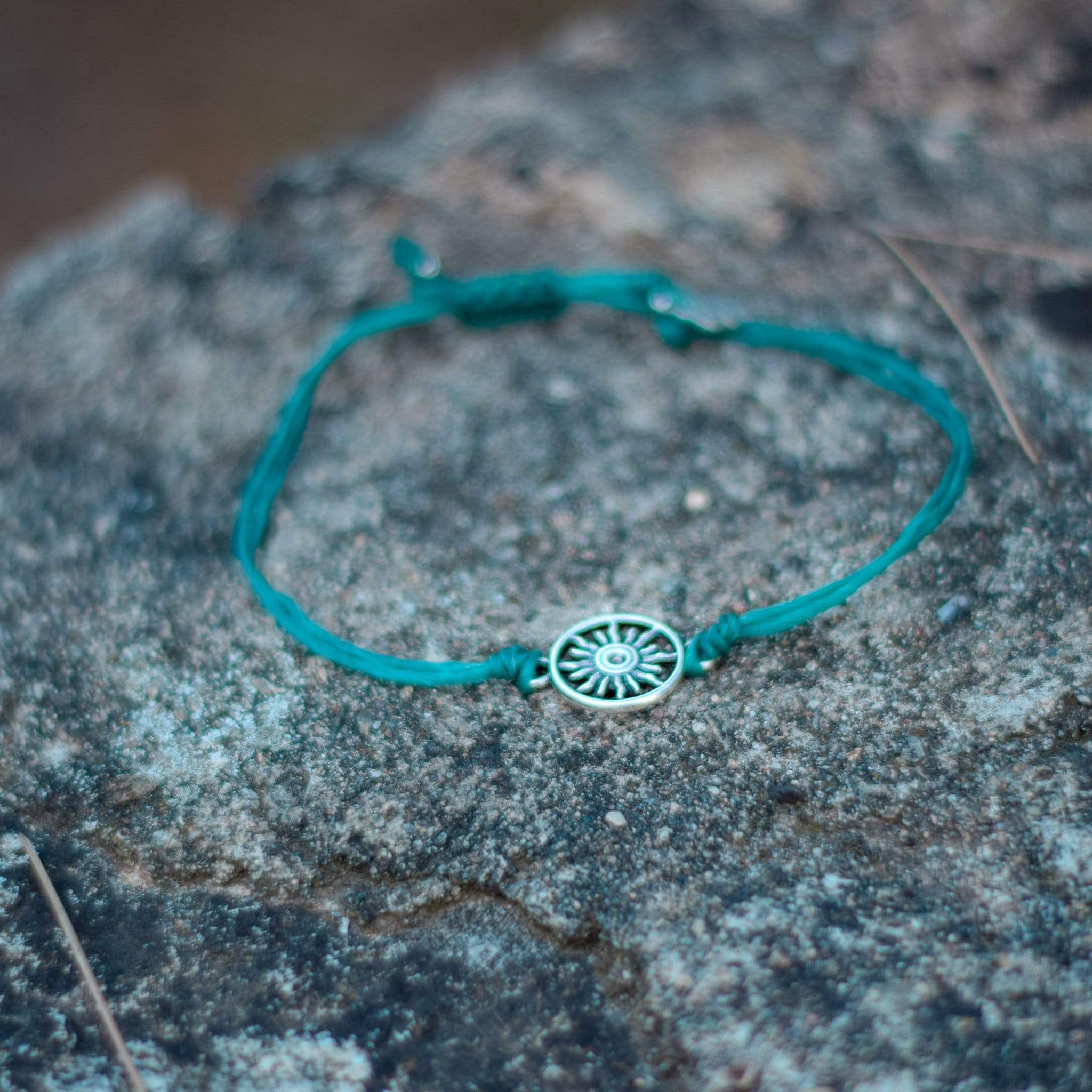 Macrame bracelet Hippie Green Sun Bracelet
