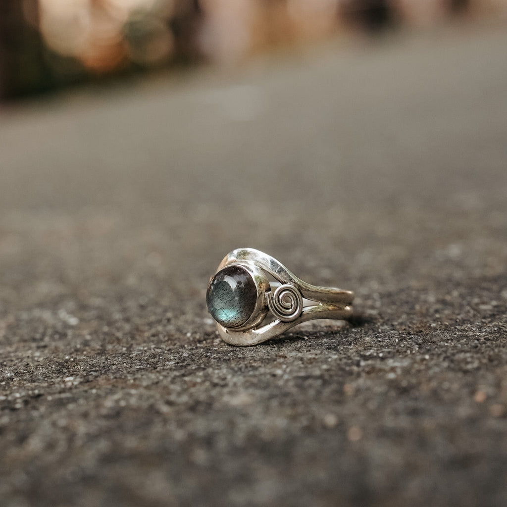 Rings Silverthrum Ring